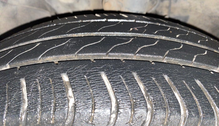 2017 Honda Jazz 1.2L I-VTEC V AT, Petrol, Automatic, 47,881 km, Left Front Tyre Tread