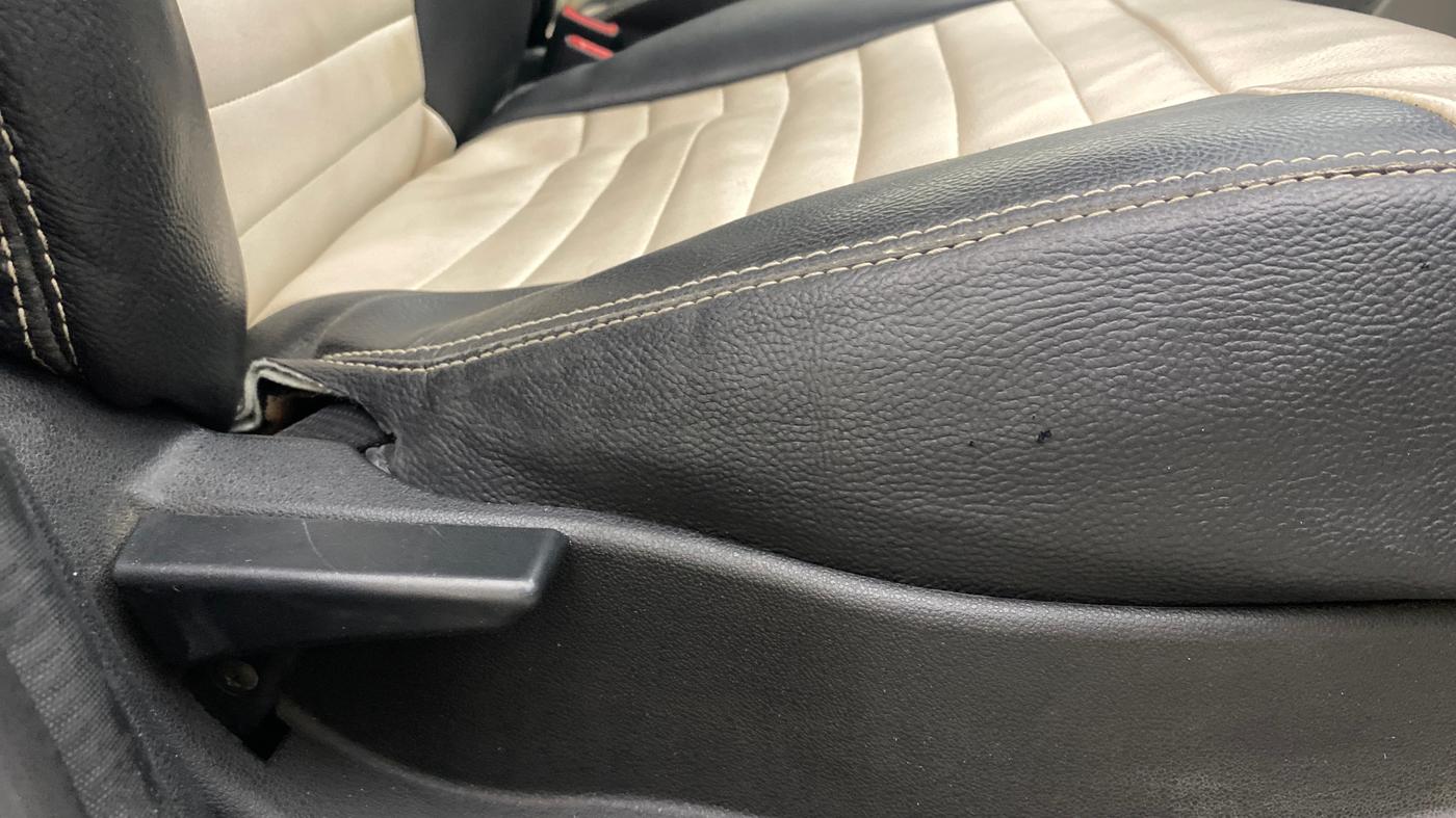 2018 Tata Tiago XM PETROL, Petrol, Manual, 91,359 km, Driver Side Adjustment Panel