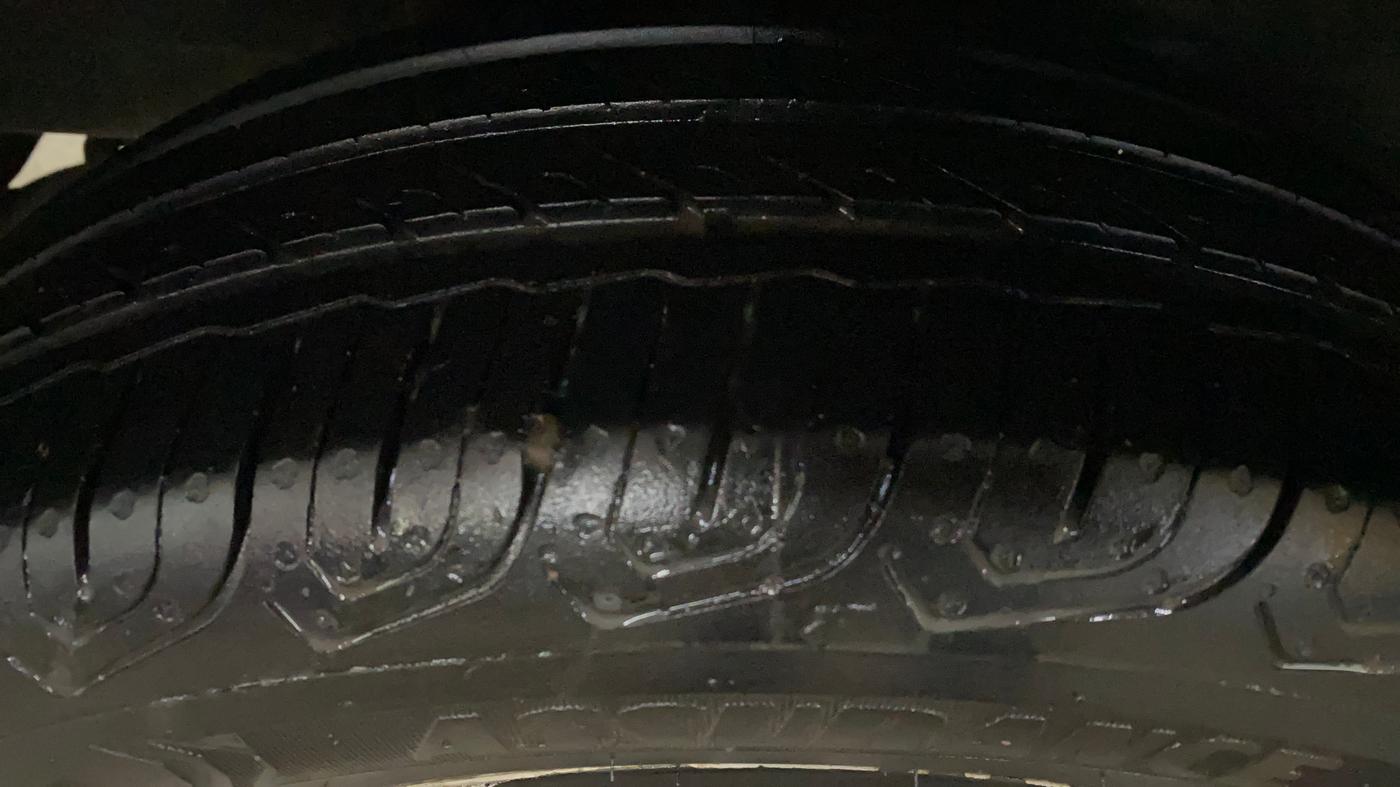 2020 Maruti IGNIS ALPHA 1.2 AMT, Petrol, Automatic, 90,585 km, Right Rear Tyre Tread