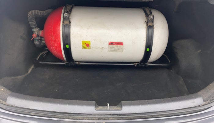 2021 Hyundai AURA S 1.2 CNG, CNG, Manual, 98,630 km, Boot Inside