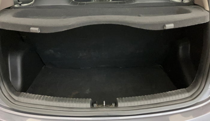 2019 Hyundai Grand i10 SPORTZ 1.2 KAPPA VTVT, Petrol, Manual, 64,557 km, Boot Inside