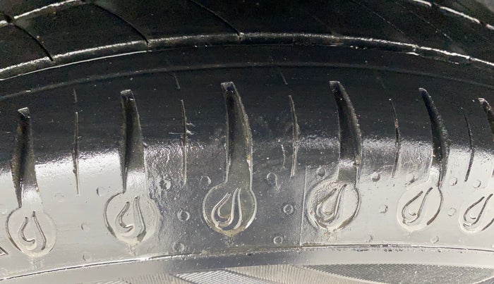 2013 Hyundai i20 MAGNA 1.2, Petrol, Manual, 42,228 km, Left Rear Tyre Tread