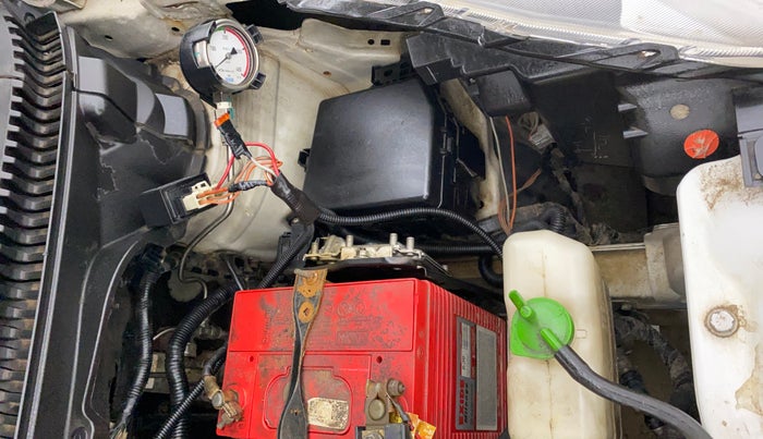 2015 Maruti Ertiga VXI CNG, CNG, Manual, 1,03,581 km, Left Apron - Apron is partially repaired