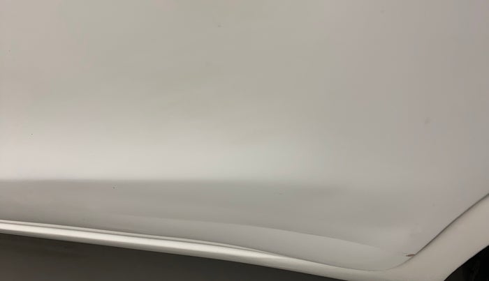2015 Maruti Ertiga VXI CNG, CNG, Manual, 1,03,581 km, Rear left door - Slightly dented