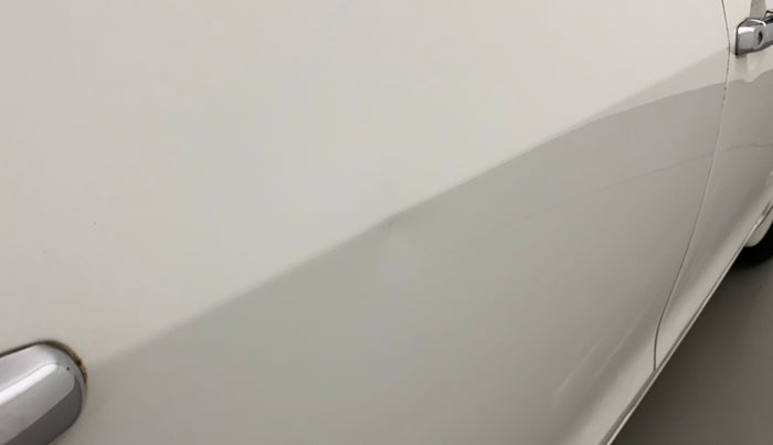 2015 Maruti Ertiga VXI CNG, CNG, Manual, 1,03,581 km, Right rear door - Slightly dented