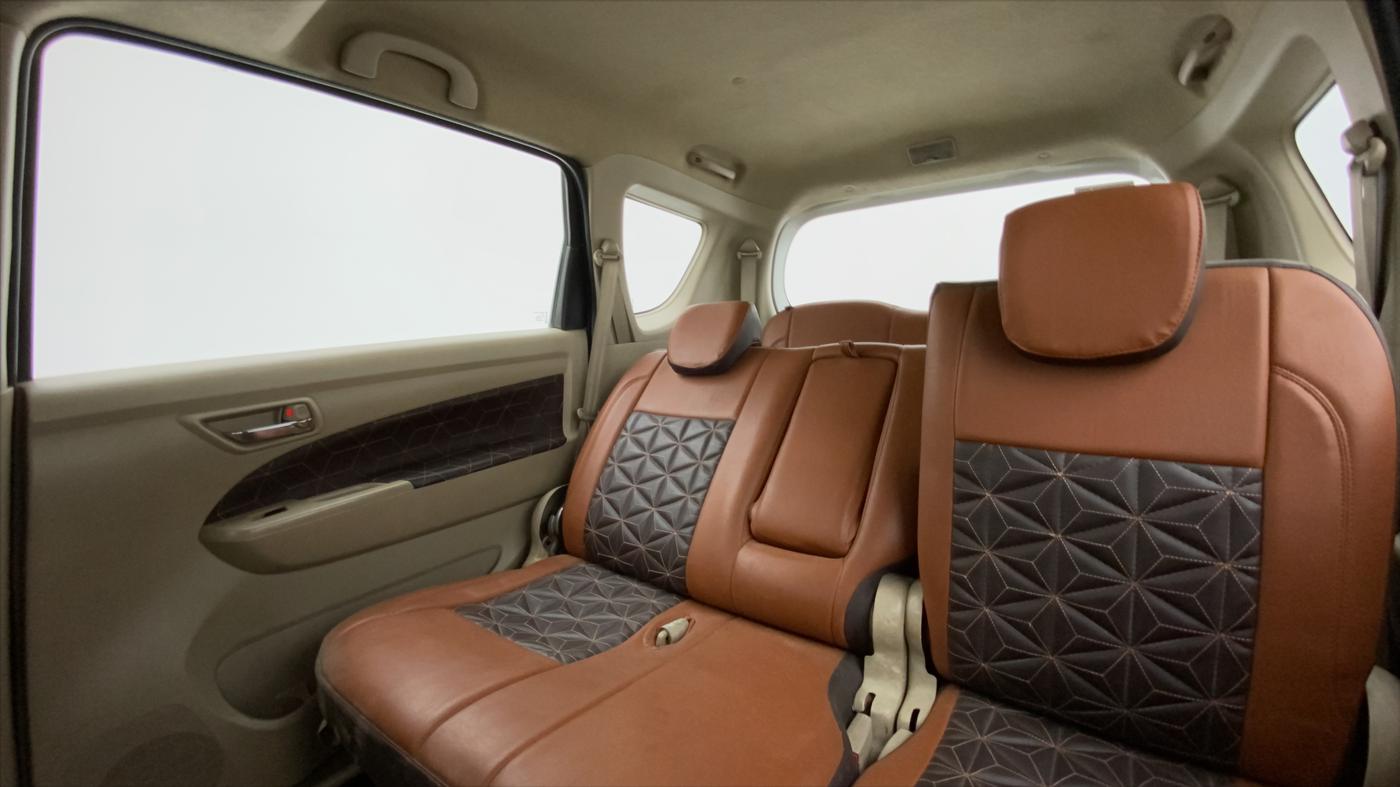 2015 Maruti Ertiga VXI CNG, CNG, Manual, 1,03,581 km, Reclining Back Row Seats