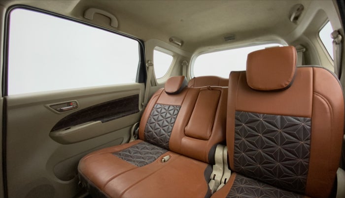 2015 Maruti Ertiga VXI CNG, CNG, Manual, 1,03,581 km, Reclining Back Row Seats