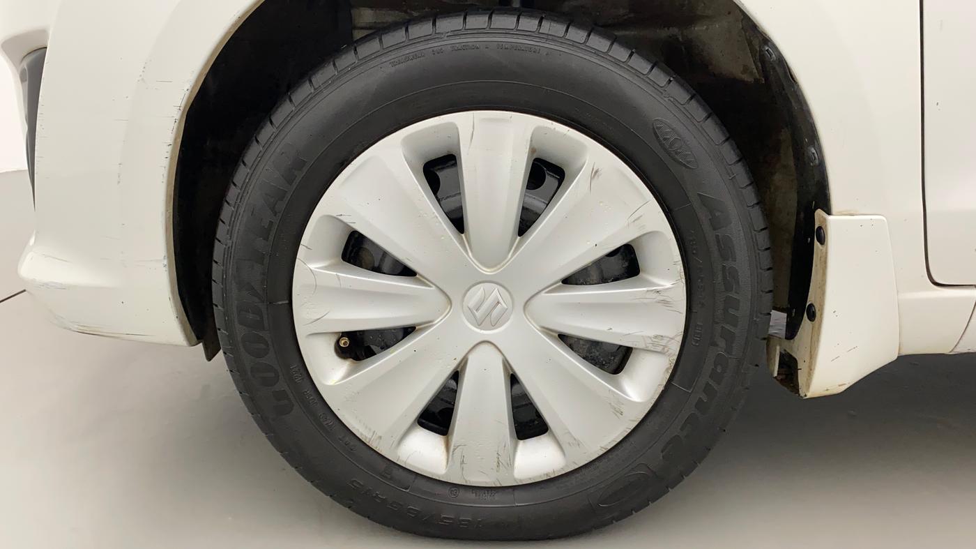 2015 Maruti Ertiga VXI CNG, CNG, Manual, 1,03,581 km, Left Front Wheel