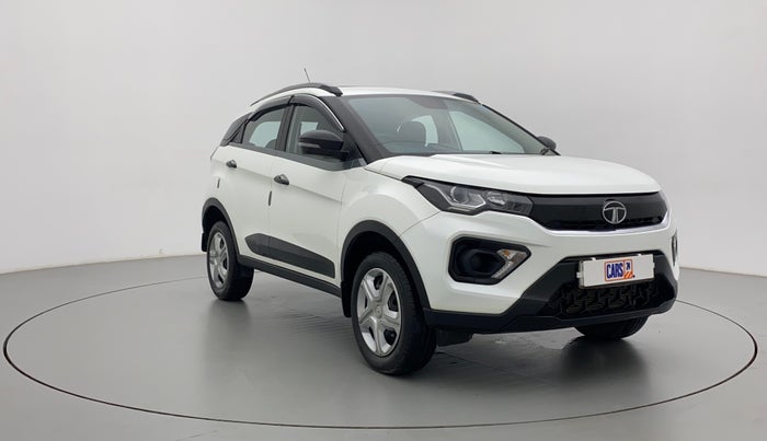 2021 Tata NEXON XM SUNROOF PETROL, Petrol, Manual, 17,205 km, Right Front Diagonal