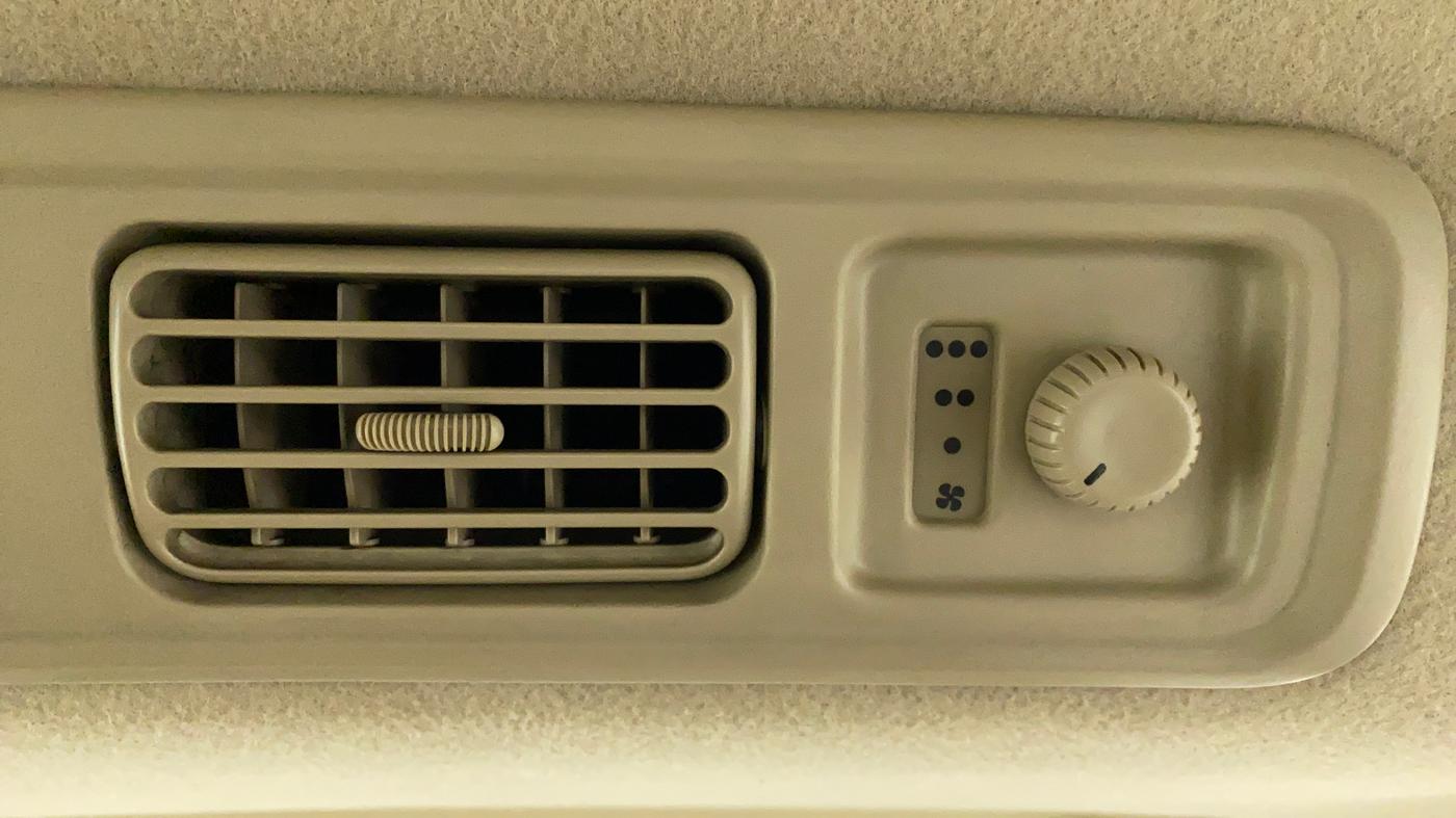 2013 Maruti Ertiga VXI, Petrol, Manual, 33,232 km, Rear AC Temperature Control