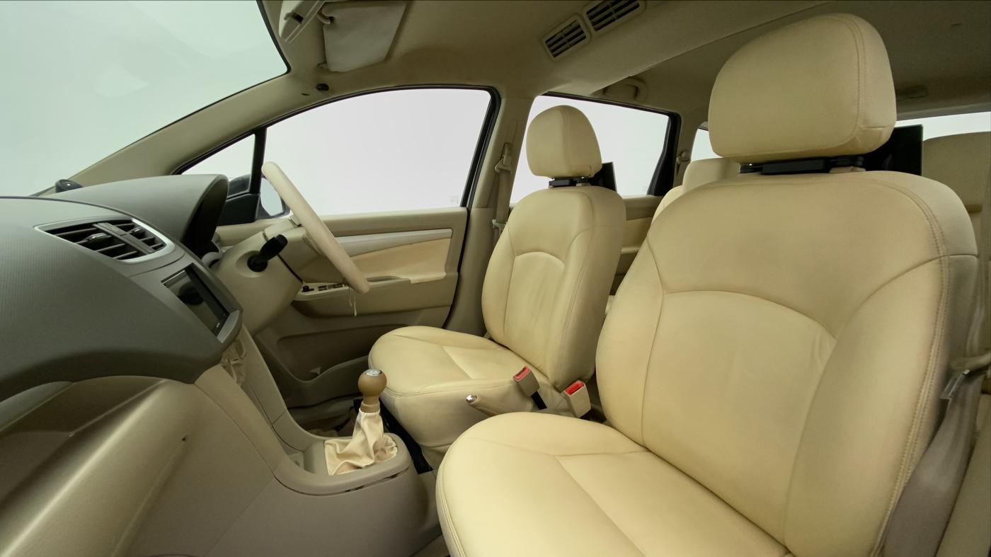 2013 Maruti Ertiga VXI, Petrol, Manual, 33,232 km, Right Side Front Door Cabin