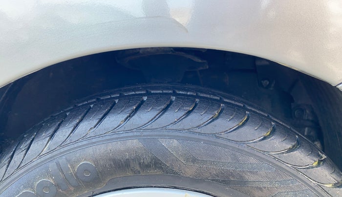 2017 Hyundai Eon ERA +, Petrol, Manual, 14,932 km, Right Front Tyre Tread