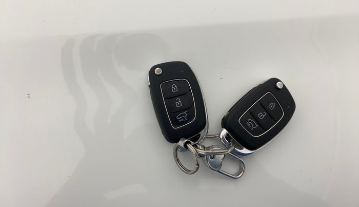 2015 Hyundai i20 Active 1.2 S, Petrol, Manual, 95,414 km, Key Close Up