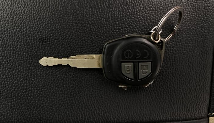 2018 Maruti Dzire VXI AMT, Petrol, Automatic, 34,458 km, Key Close Up