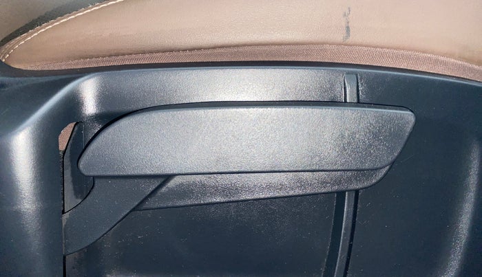 2020 Tata Harrier XZA 2.0L, Diesel, Automatic, 96,405 km, Driver Side Adjustment Panel