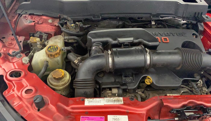 2020 Tata Harrier XZA 2.0L, Diesel, Automatic, 96,405 km, Engine View - Right