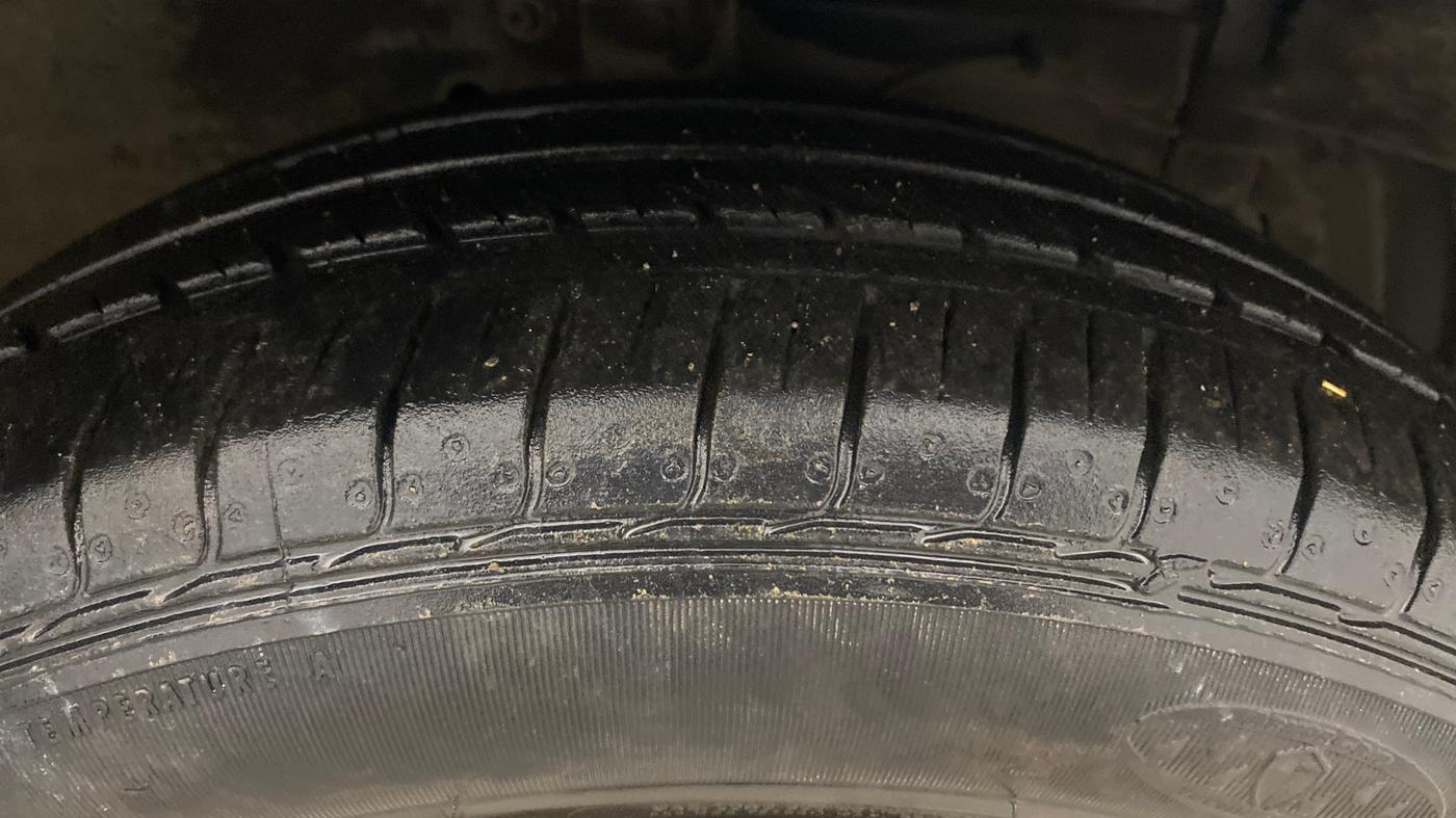 2022 Maruti Ciaz SIGMA 1.5 SHVS MT  PETROL, Petrol, Manual, 44,398 km, Right Front Tyre Tread