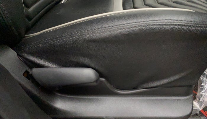 2021 Maruti Vitara Brezza VXI AT SHVS, Petrol, Automatic, 9,421 km, Driver Side Adjustment Panel