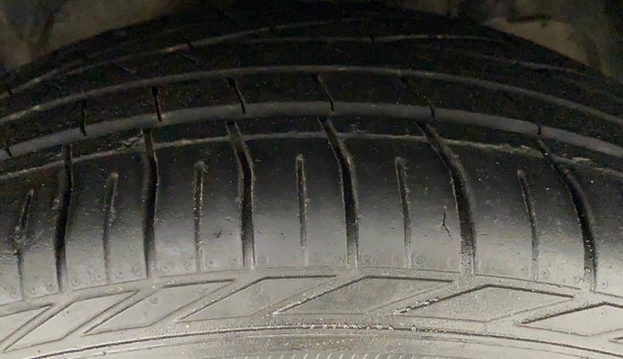 2021 Tata NEXON XZA PLUS PETROL DARK EDITION, Petrol, Automatic, 14,923 km, Right Front Tyre Tread