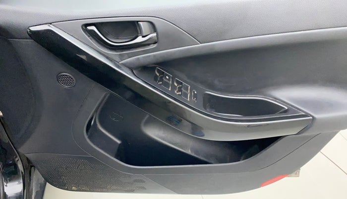 2021 Tata NEXON XZA PLUS PETROL DARK EDITION, Petrol, Automatic, 14,923 km, Driver Side Door Panels Control