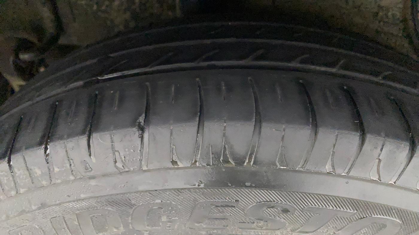 2016 Maruti Celerio ZXI AMT (O), Petrol, Automatic, 78,205 km, Right Front Tyre Tread