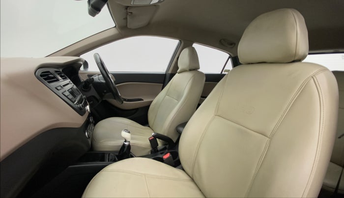 2014 Hyundai Elite i20 SPORTZ 1.2, Petrol, Manual, 1,10,957 km, Right Side Front Door Cabin