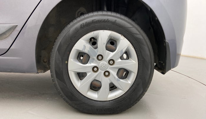 2014 Hyundai Elite i20 SPORTZ 1.2, Petrol, Manual, 1,10,957 km, Left Rear Wheel