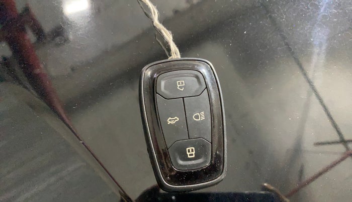 2022 Tata ALTROZ XZA PLUS DARK EDTION, Petrol, Automatic, 24,279 km, Key Close Up