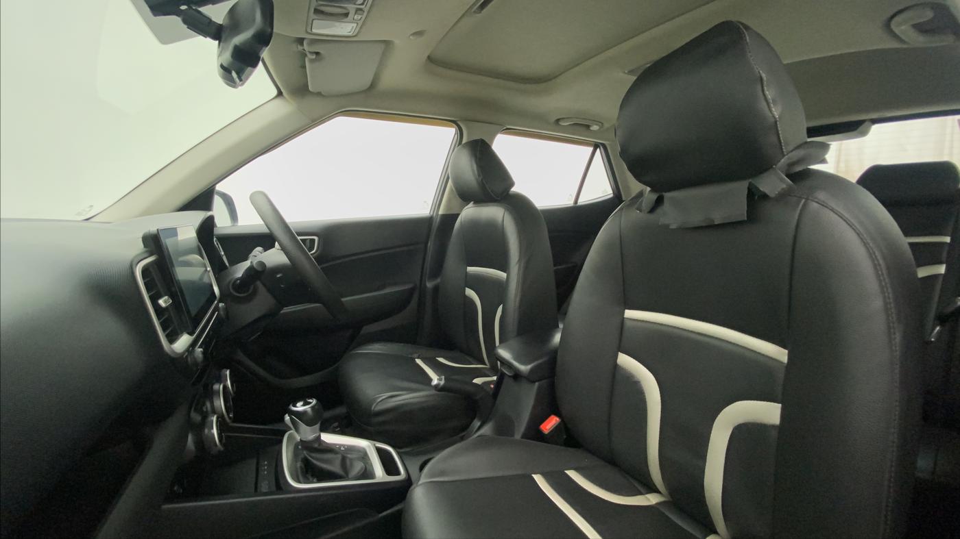 2020 Hyundai VENUE SX PLUS 1.0 TURBO DCT, Petrol, Automatic, 84,438 km, Right Side Front Door Cabin
