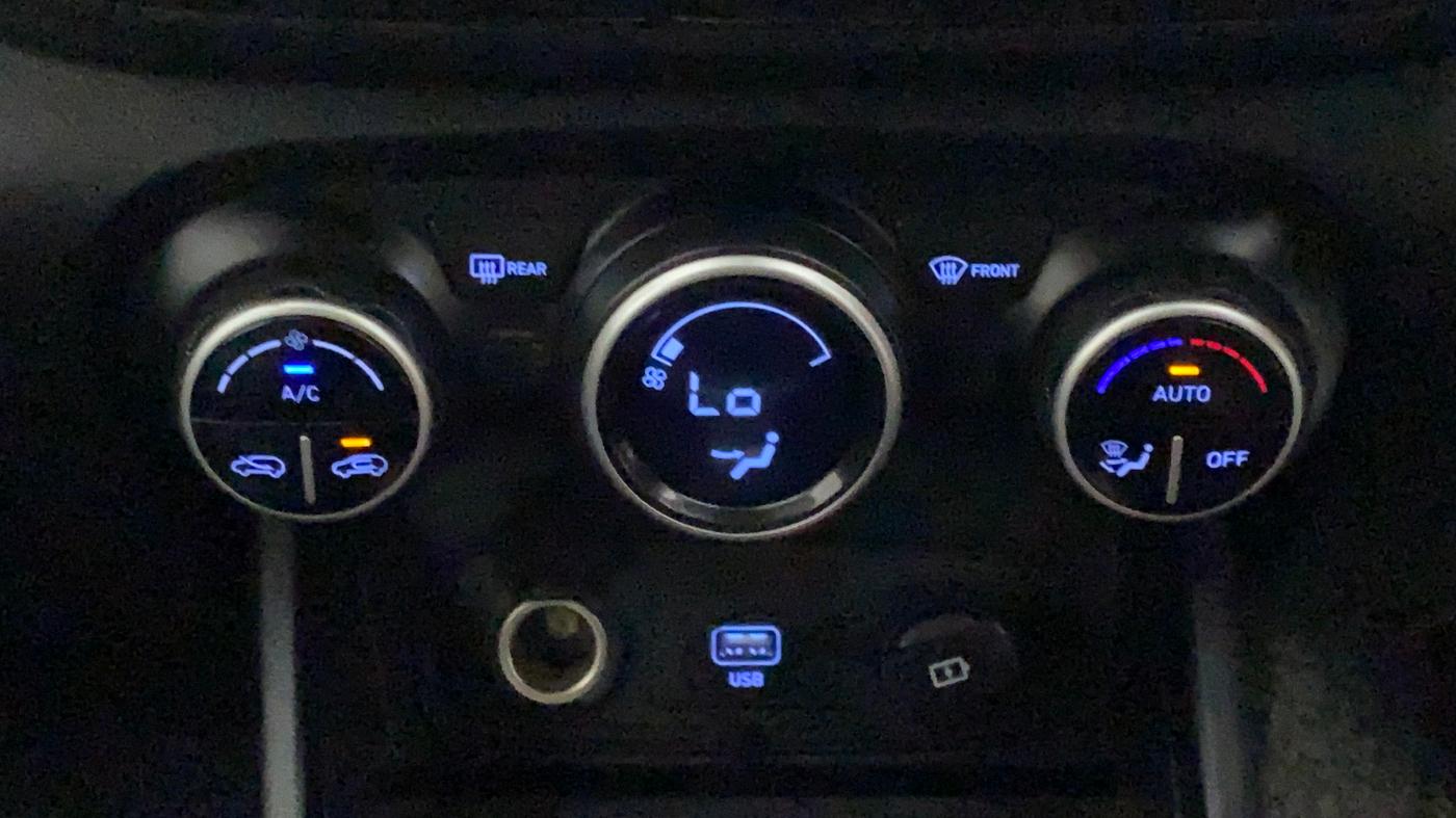 2020 Hyundai VENUE SX PLUS 1.0 TURBO DCT, Petrol, Automatic, 84,438 km, Automatic Climate Control
