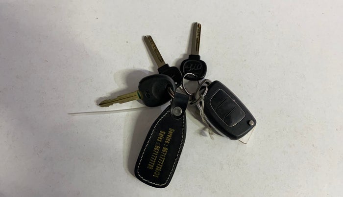 2015 Hyundai Grand i10 SPORTZ 1.2 KAPPA VTVT, Petrol, Manual, 51,234 km, Key Close Up