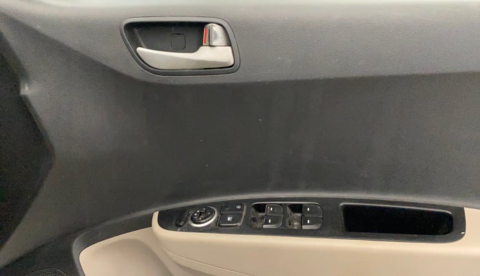 2015 Hyundai Grand i10 SPORTZ 1.2 KAPPA VTVT, Petrol, Manual, 51,234 km, Driver Side Door Panels Control