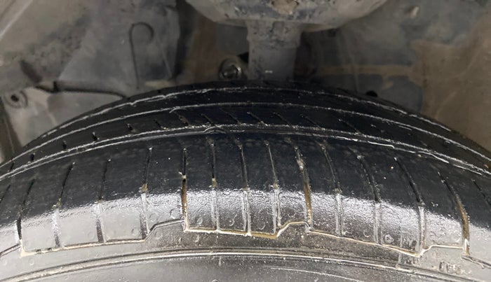 2015 Honda Jazz 1.2L I-VTEC SV, Petrol, Manual, 85,589 km, Left Front Tyre Tread