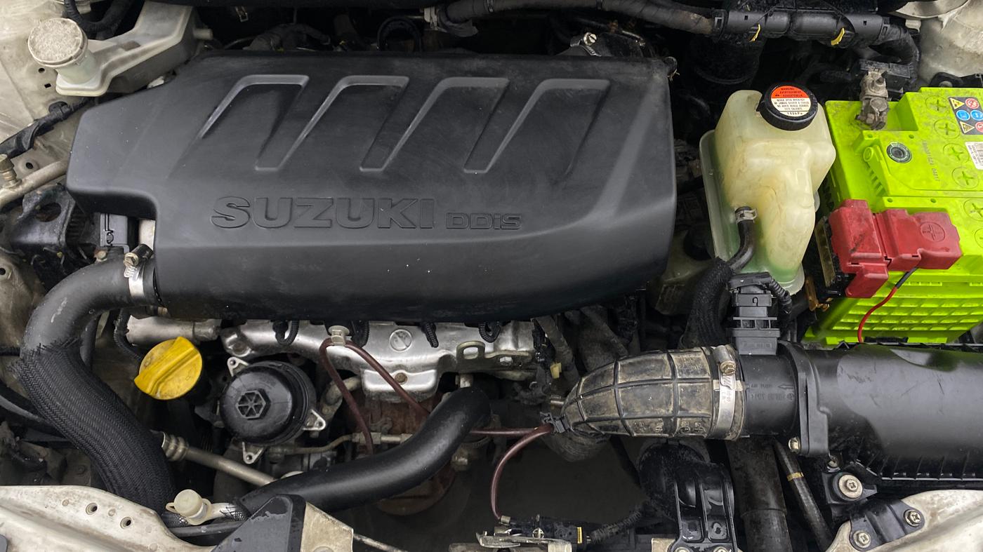 2018 Maruti Swift ZDI AMT, Diesel, Automatic, 1,29,619 km, Engine View
