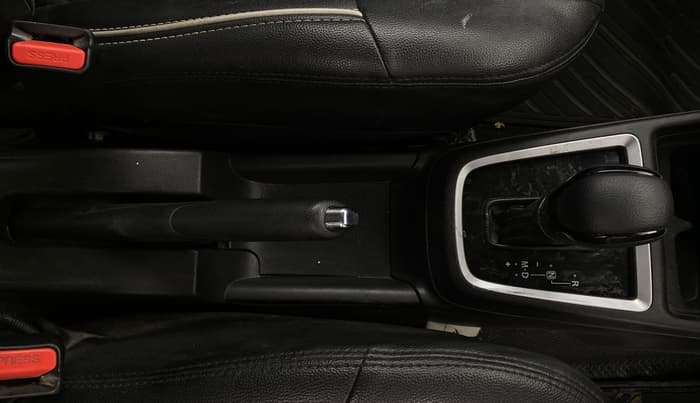 2018 Maruti Swift ZDI AMT, Diesel, Automatic, 1,29,602 km, Gear Lever