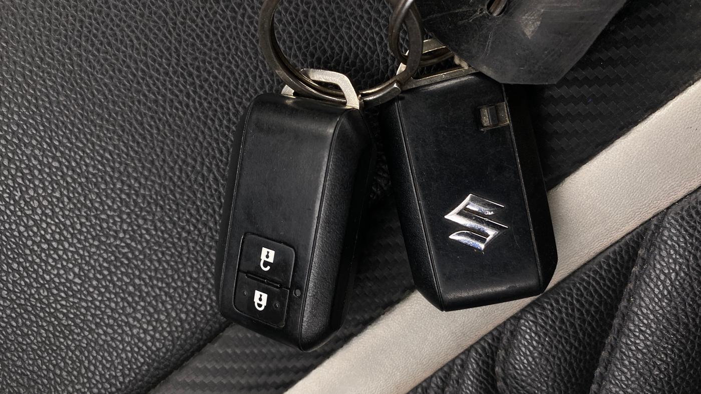 2018 Maruti Swift ZDI AMT, Diesel, Automatic, 1,29,619 km, Key Close Up