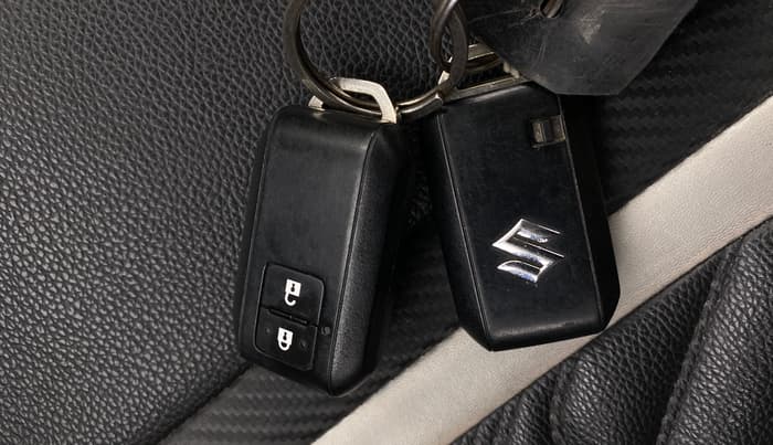 2018 Maruti Swift ZDI AMT, Diesel, Automatic, 1,29,602 km, Key Close Up