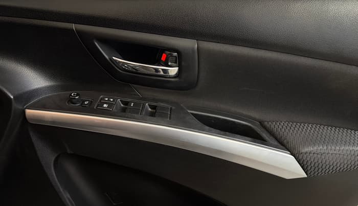 2022 Maruti S Cross ZETA 1.5, Petrol, Manual, 91,379 km, Driver Side Door Panels Control