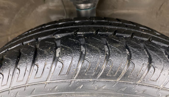 2014 Maruti Wagon R 1.0 VXI, Petrol, Manual, 67,549 km, Right Front Tyre Tread