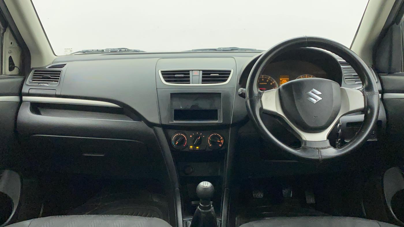 2012 Maruti Swift VXI, Petrol, Manual, 70,233 km, Dashboard
