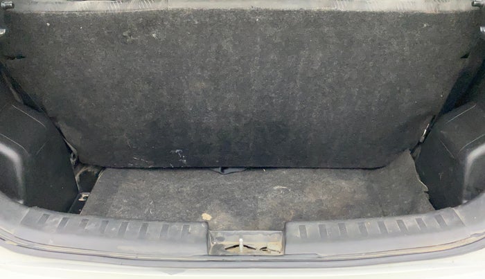 2012 Maruti Swift VXI, Petrol, Manual, 70,233 km, Boot Inside