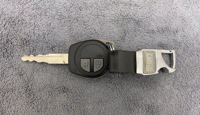 2012 Maruti Swift VXI, Petrol, Manual, 70,233 km, Key Close Up