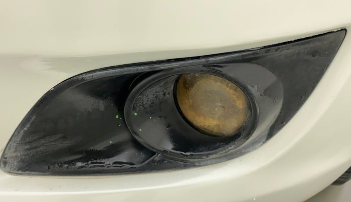2012 Maruti Swift VXI, Petrol, Manual, 70,233 km, Left fog light - Not working