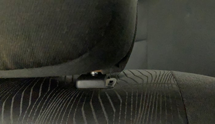 2012 Maruti Swift VXI, Petrol, Manual, 70,233 km, Driver seat - Headrest adjuster not working