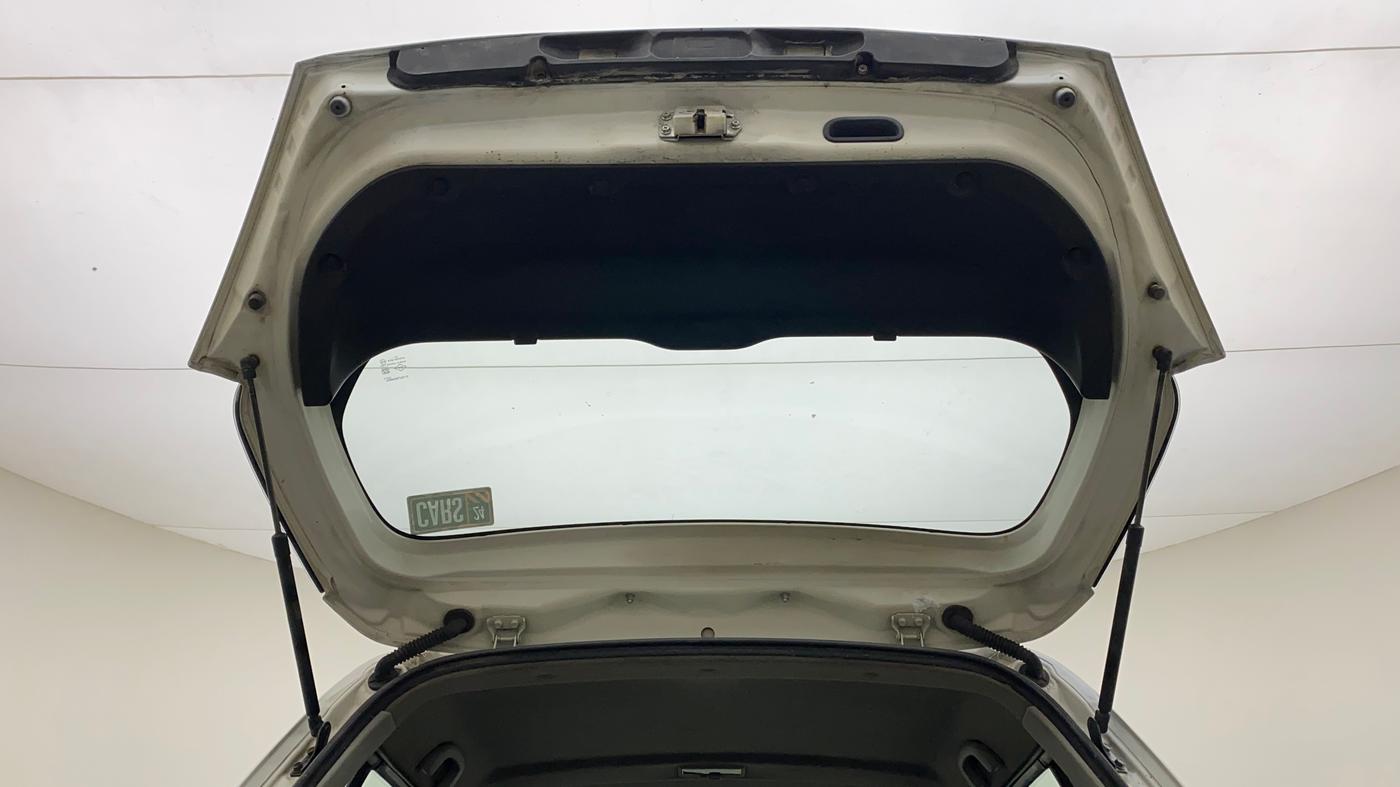 2012 Maruti Swift VXI, Petrol, Manual, 70,233 km, Boot Door Open