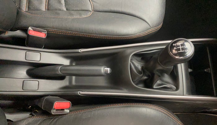 2020 Toyota Glanza G, Petrol, Manual, 42,958 km, Gear Lever