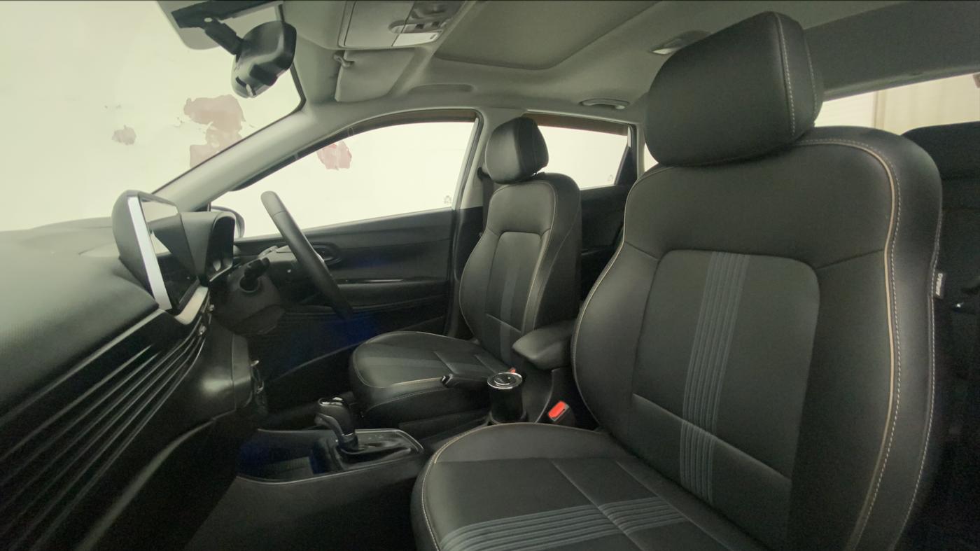 2022 Hyundai NEW I20 ASTA (O) 1.0 TURBO GDI DCT, Petrol, Automatic, 13,768 km, Right Side Front Door Cabin