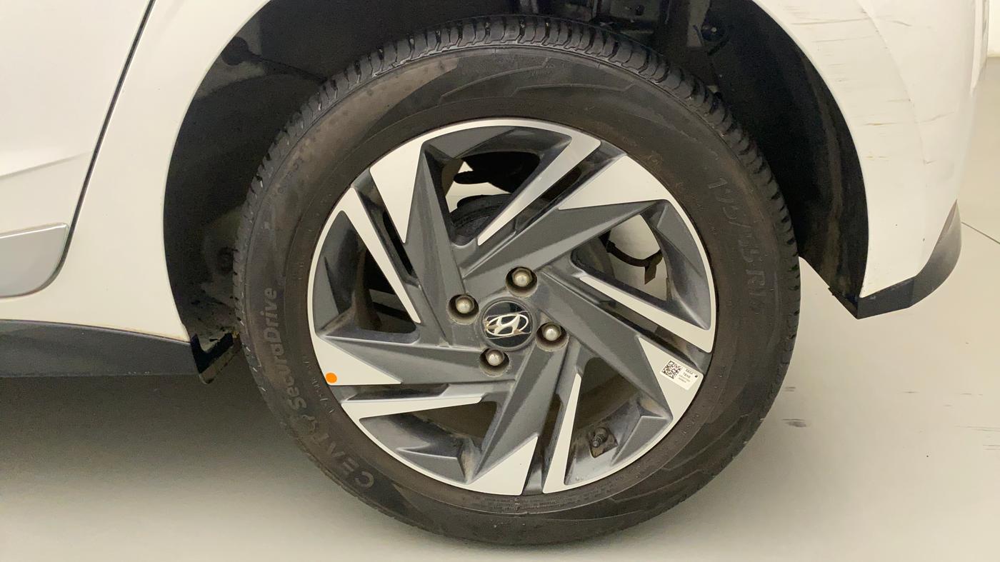 2022 Hyundai NEW I20 ASTA (O) 1.0 TURBO GDI DCT, Petrol, Automatic, 13,768 km, Left Rear Wheel