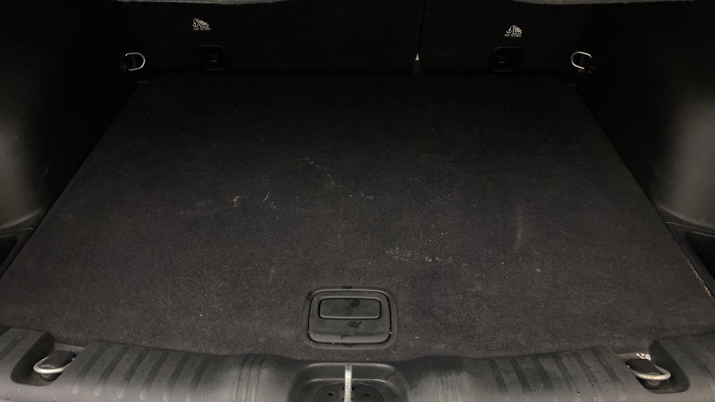 2024 Jeep Compass LIMITED (O) 2.0 DIESEL AT FWD, Diesel, Automatic, 33,242 km, Boot Inside