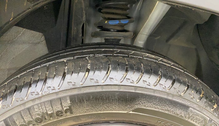 2024 Renault Kiger RXT AMT, Petrol, Automatic, 5,306 km, Right Front Tyre Tread